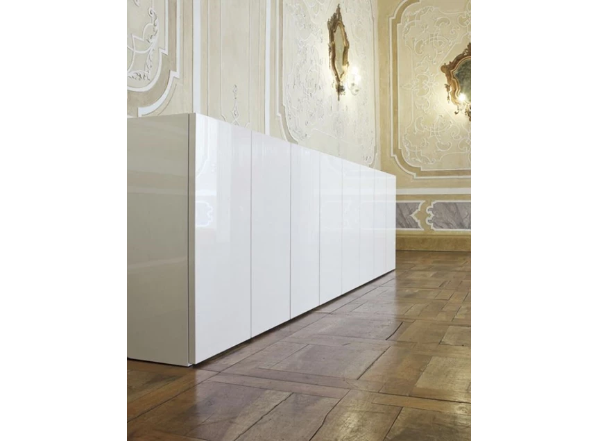 Zijkant Lange dressoir Zurich hoogglans wit Capod'Opera