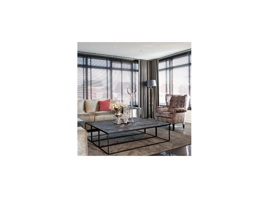 Herringbone zwart design richmond interiors oude eik tafelblad visgraat motief onderstel ijzer industrieel