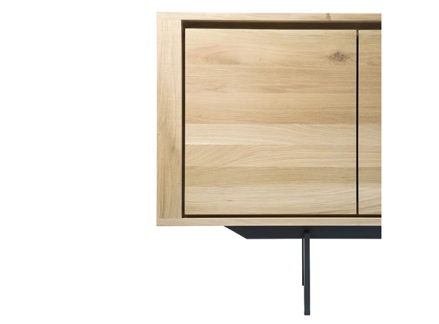 Detail Oak shadow Sideboard dressoir massief eik hout zwart metaal 51387 Ethnicraft modern design