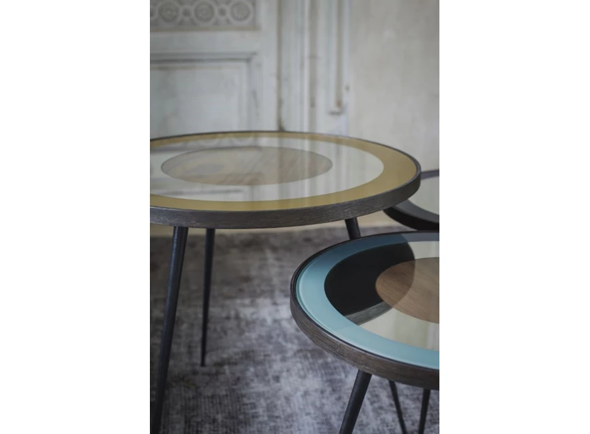 Inzoom Blue Bullseye side table 20741 Notre Monde glas blauw walnoot metaal zwart	