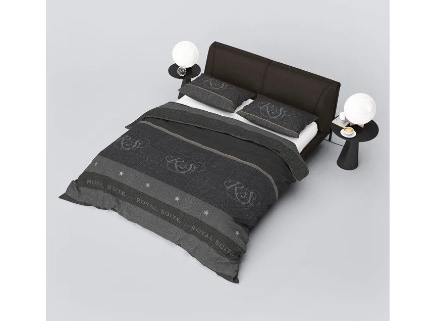 Royal suite grijs 240x220cm 2 persoons katoen refined bedding dekbedovertrek sfeerbeeld tekst zwart