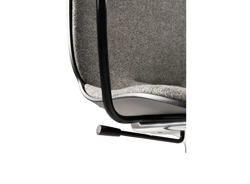 Detail onderkant RBM Noor Office Chair Grey 26016 Ethnicraft modern design