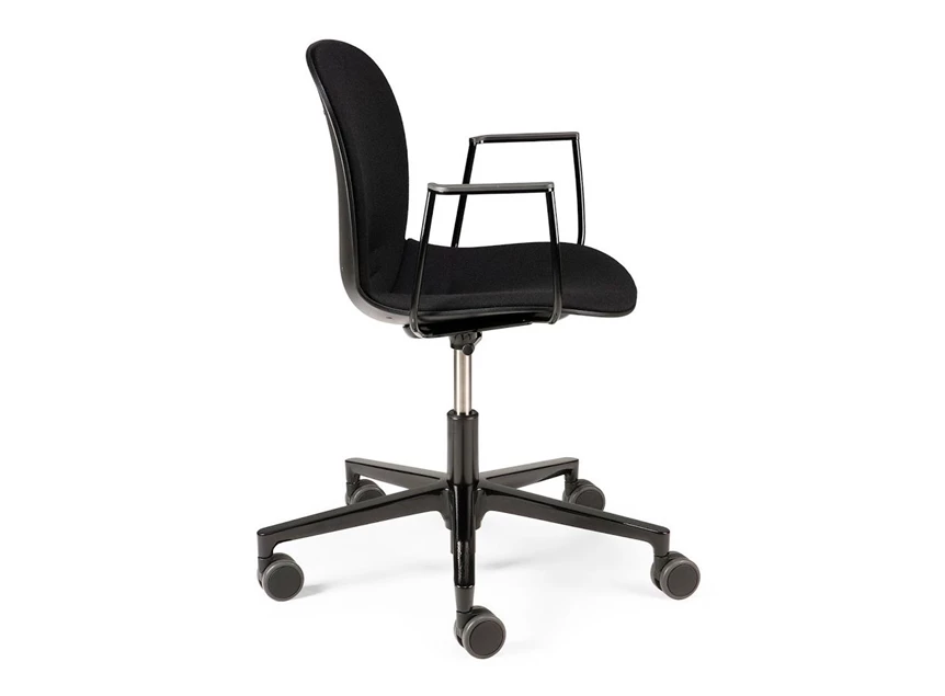 Zijkant RBM Noor Office Chair Black 26015 Ethnicraft modern design