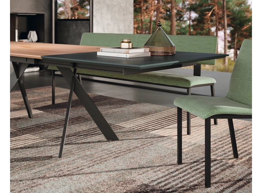 Detail Verlengbare tafel Torino rechthoekig massief hout Amerikaans noten Willisau
