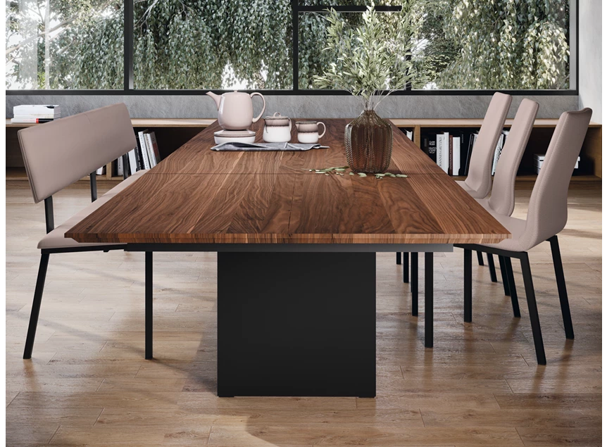 Front Verlengbare tafel Arona massief hout Amerikaans noten Willisau