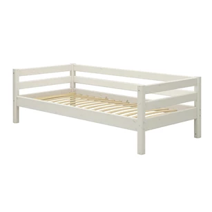 Classic bed White Washed.jpg