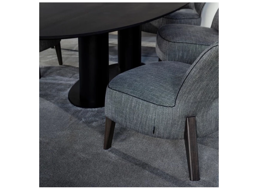 Detail Low Dining Chair Moon stof Passe Partout